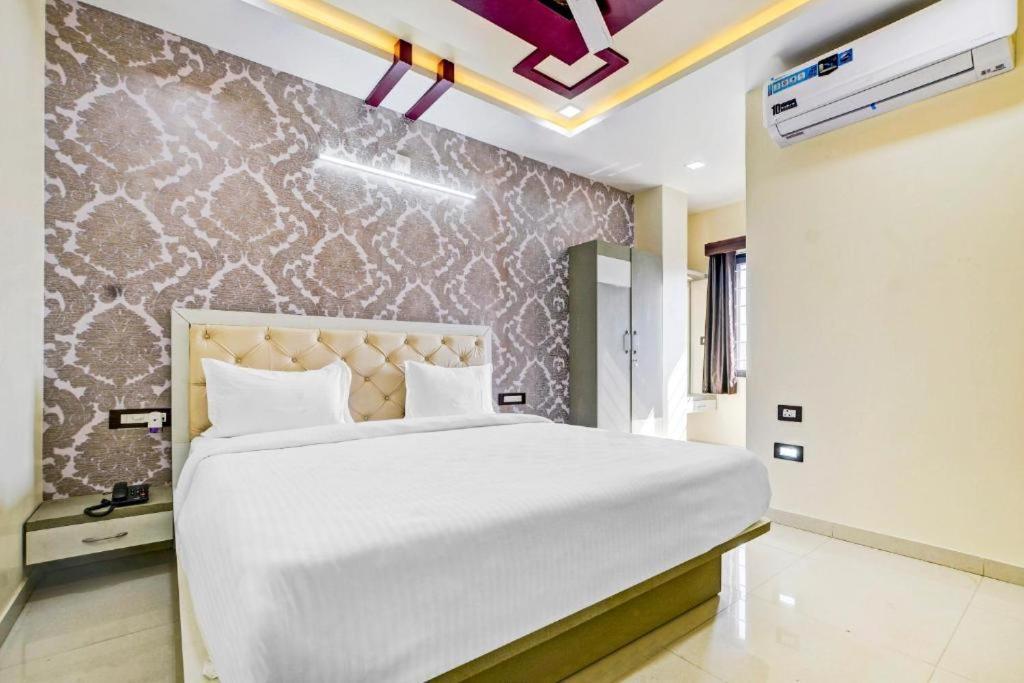 Hotel Sun Palace Udaipur Exterior photo